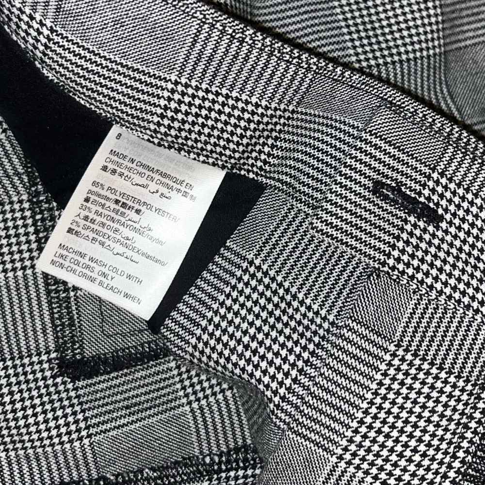 NWT!! Maison Jules Women's Plaid Capri Pants Gray Size 8 - Picture 11 of 15